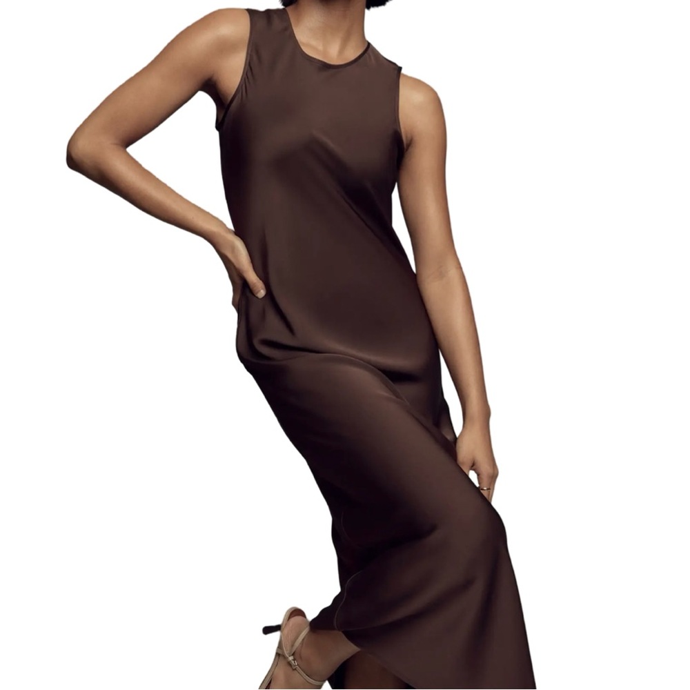 Quince Brown Sheath Maxi Dress Sleeveless Crew Neck